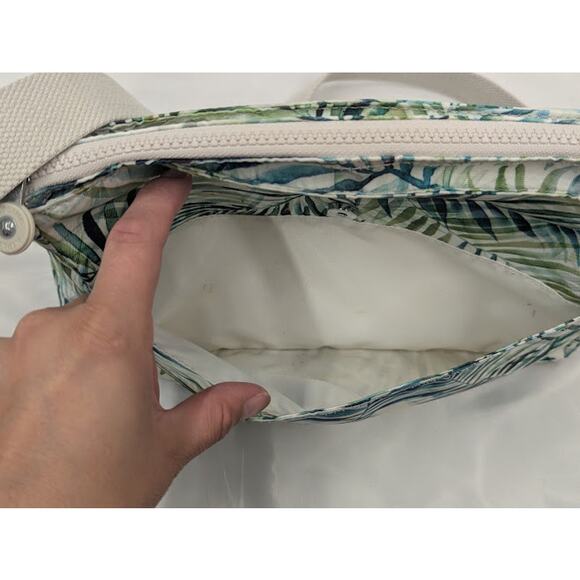 Kipling Angie Light Crossbody Bag Green Jungle Leaf Nylon Travel Bag - Picture 6 of 8